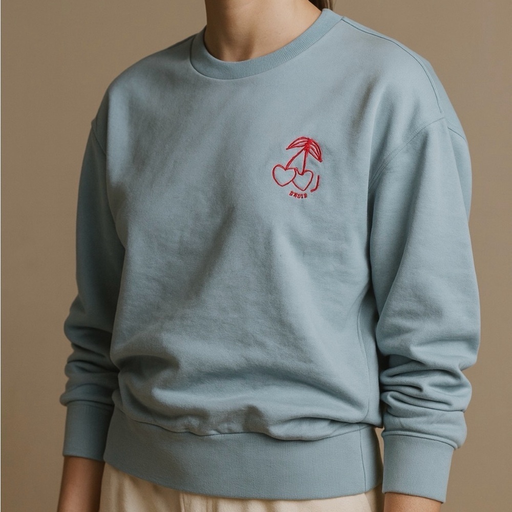 JoyLab Light Blue Sweatshirt with Heart Embroidery Graphic Sweater SZ: XS